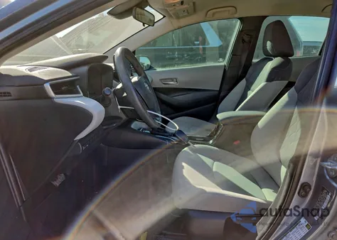 2021 Toyota Corolla Le z USA, uszkodzony, nr VIN 5YFEPMAE4MP179139